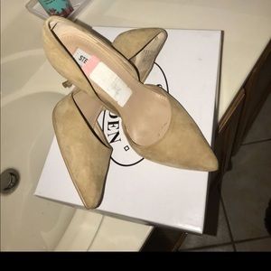 Steve Madden pumps